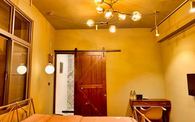 Baker Street Design Inn