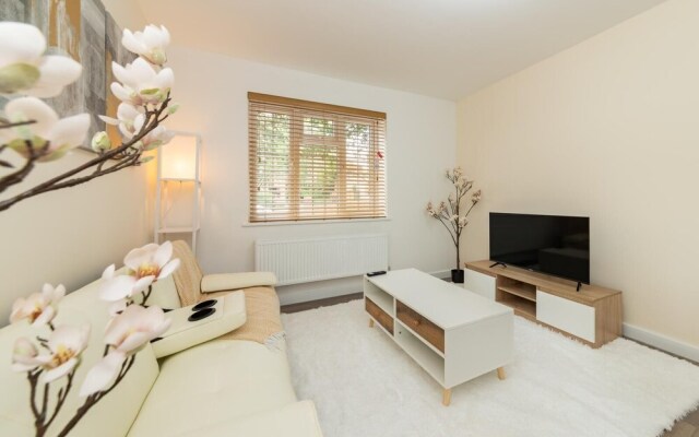 Modern 2bedroom Flat Freeparking