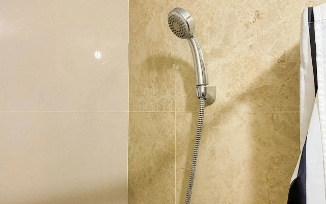 Homey And Good Place 2Br Transpark Bintaro Apartment