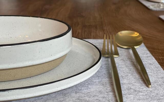 Beaux-Arts • 2 Chambres 2 Sdb • Parking Prive