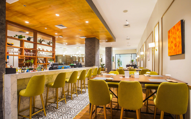 Summit Hotel Naga