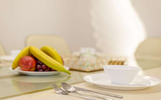 Marco Polo - Deluxe Waterfront Roomy Apt, Perfect for Groups