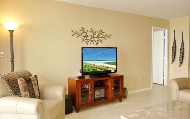 South Seas Tower 3-905