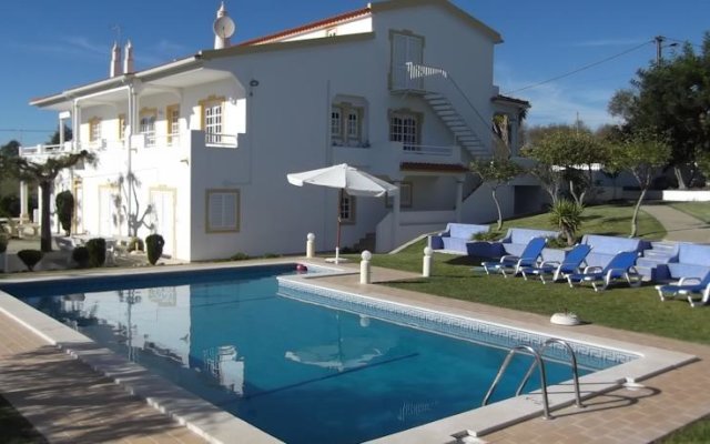 Countryside Villa with Jacuzzi and Pool