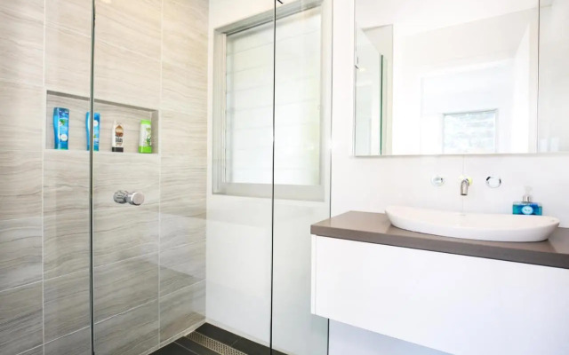 Surfspray I Pet Friendly I Absolute Beachfront