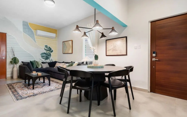 Stylish Apartment Includes Pool Parking in Condado