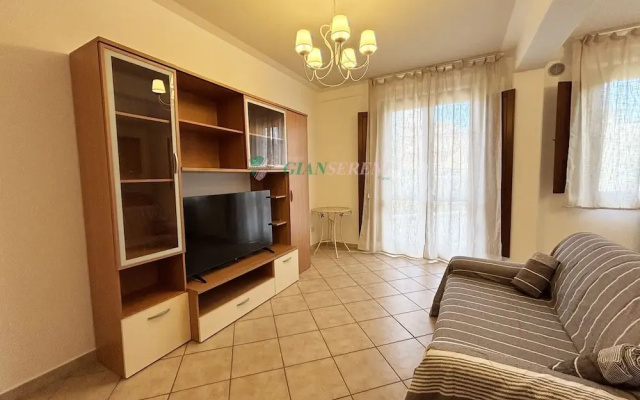 Central Area Close to the Beach-rif Palme