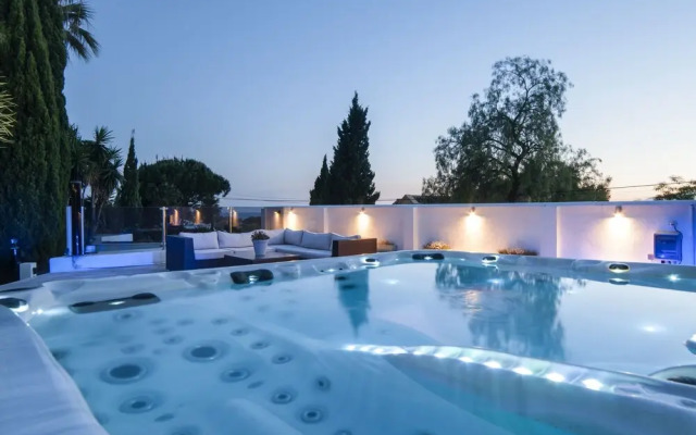 Villa Issabella Marbella, Elviria