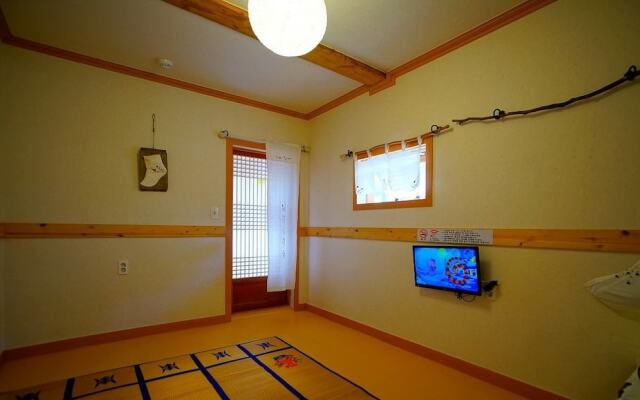 Norijam Hanok Traditional House One