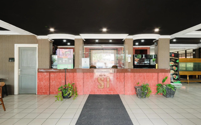 RedDoorz Plus near RSCM Jakarta