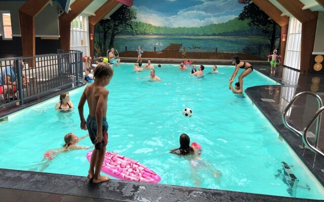Chalet in Voorthuizen With Indoor Pool
