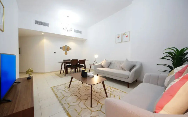 Signature Holiday Homes - Al Fahad Dubai