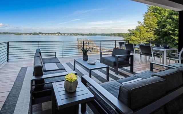 Sterling on Strawpocket