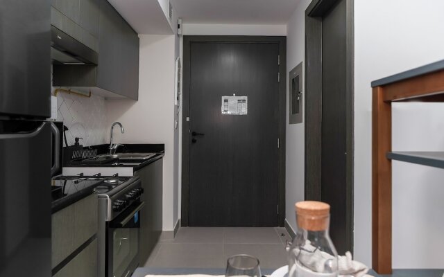 HiGuests - Bella Rose