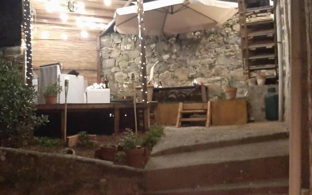 Beautiful 2-bed House in Longoio, Bagni Di Lucca