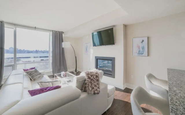 Simply Comfort. King's Wharf Apartments