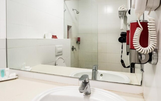 PrideInn Hotel Raphta