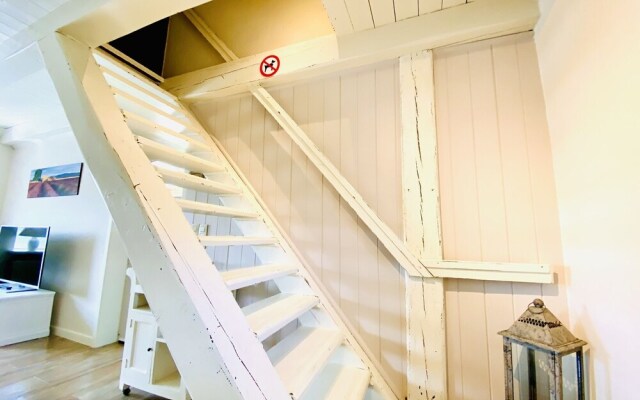 Spacious Holiday Home in Middelkerke near Belgian Coast