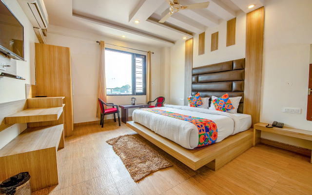 Fabhotel As Residency