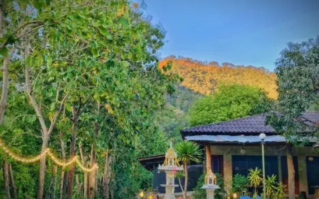 Phakphing Erawan Homestay