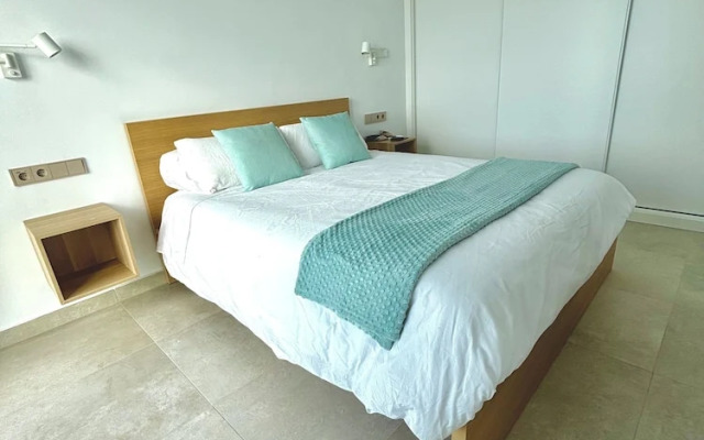 Calm Beach Apartments