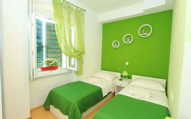 Nirvana Rooms & Apartments