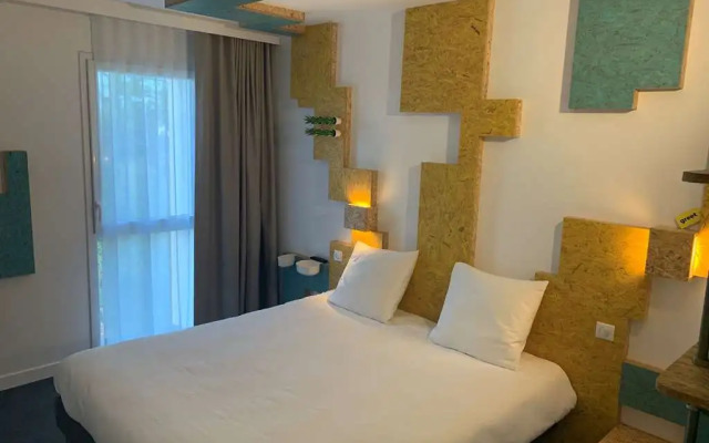 Greet Hotel Rennes Pace