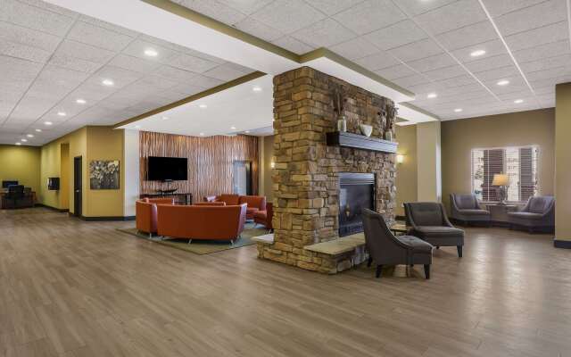 MainStay Suites Fitchburg - Madison