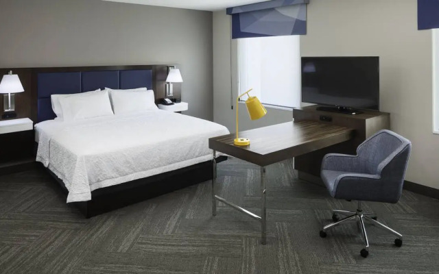 Hampton Inn And Suites Phoenix Downtown