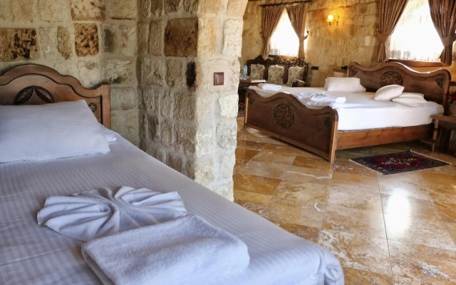 Kemerhan Hotel & Cave Suites