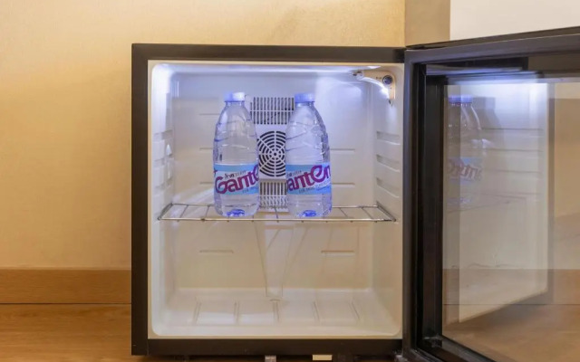 Lavande Hotel·Yun County Youzhou Avenue Yunsheng Shanzhuang