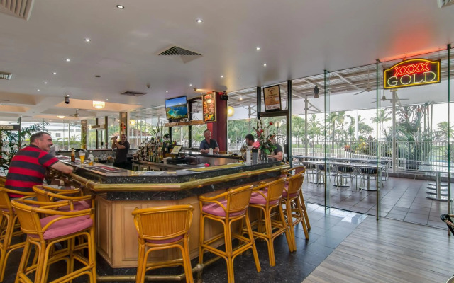 Acacia Court Hotel