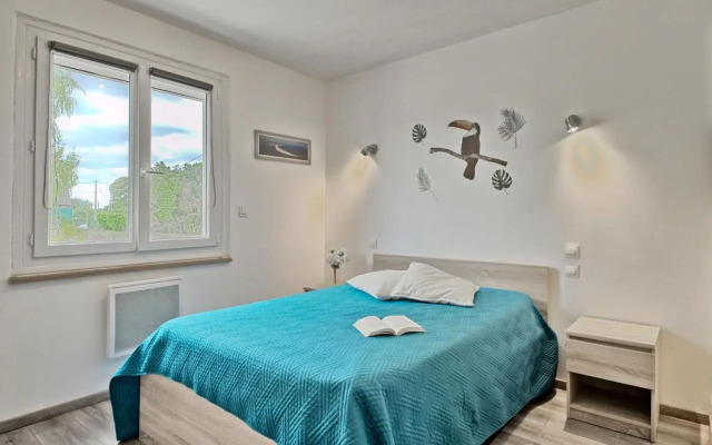 Holiday Home La Roseraie - KRB100