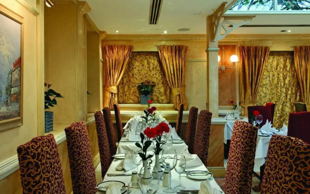 Rochester Hotel by Blue Orchid