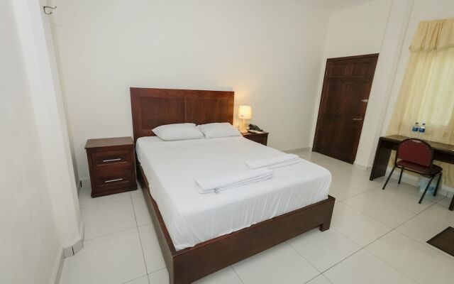 Hotel Mediterraneo Inn