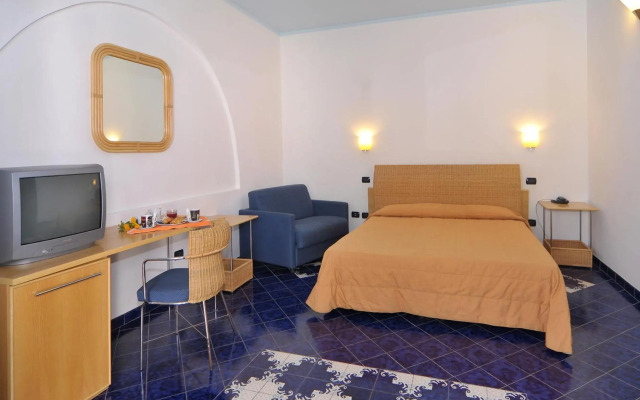 Hotel Aura
