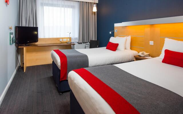 Holiday Inn Express Hemel Hempstead, an IHG Hotel