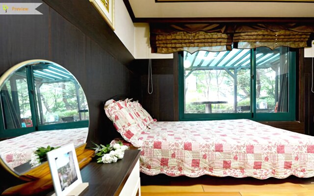 Gapyeong Yookgaksu-eobisanjang Pension