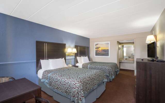 Days Inn by Wyndham Lincolnton