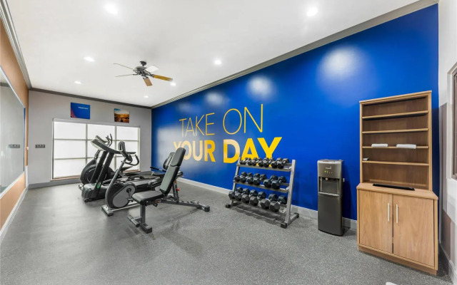 Comfort Inn & Suites