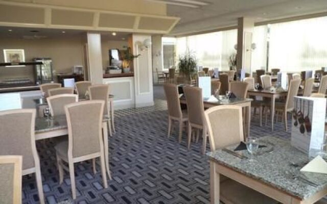 Airport Inn Gatwick