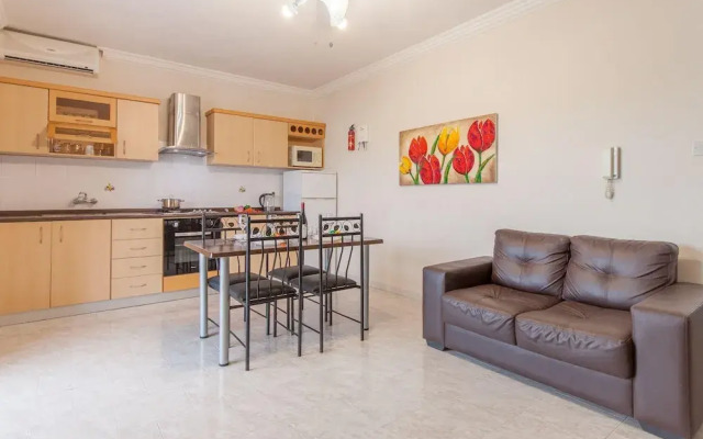 Merill Pool and Sea Charming Apart 2