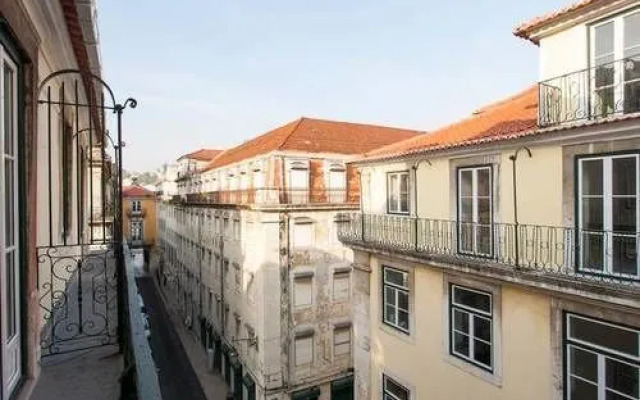 Santa Justa Suite by Homing