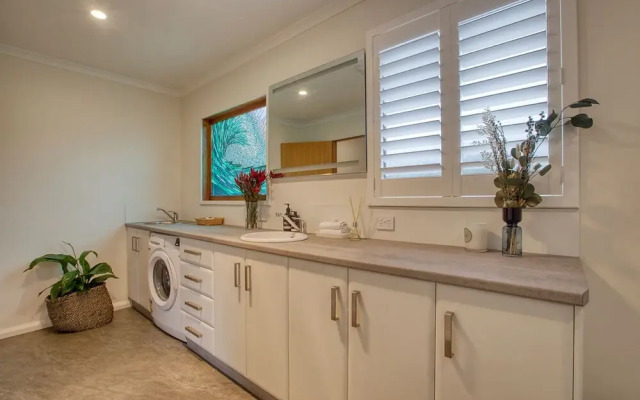 Lazy Wave Beach House