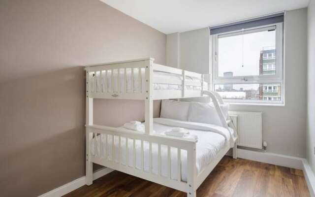 Modern 3bed apt in Holborn, 5min to Tube, Sleeps 9