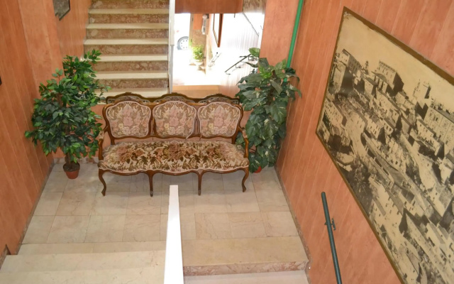 Hostal Al-Qazeres
