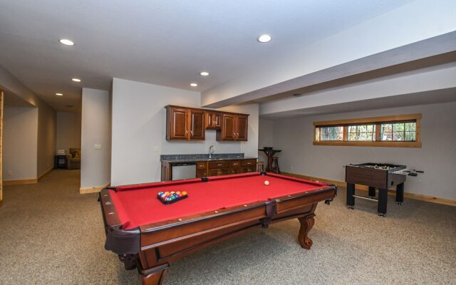 Rockledge Manor 4 Bedroom House