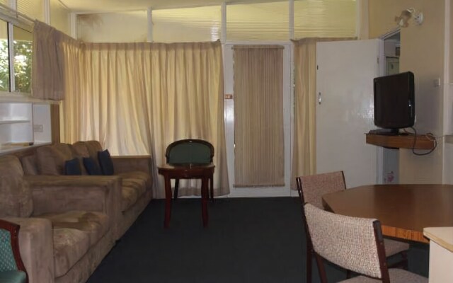 Ocean Breeze Motel