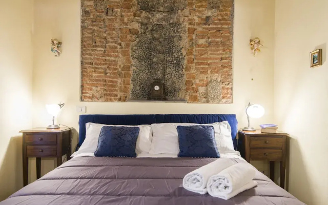 Romantic and Charming Apartments