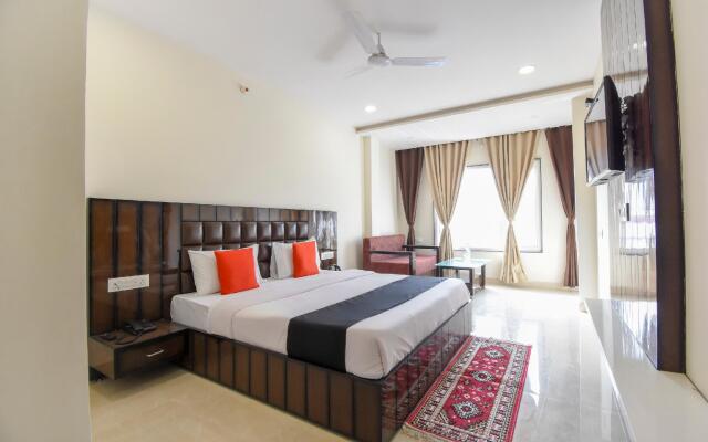 Collection O HRD345 Hotel Red Coral